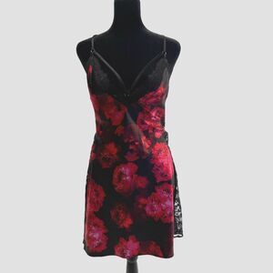 Victoria's Secret black and red floral print black lace chemise teddy slip dress